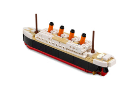 Brick Loot Titanic assembly challenge promotes problem-solving and steady hands during play.