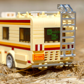 Brickcraft Breaking Bad RV storage and seating enrich realistic dioramas.