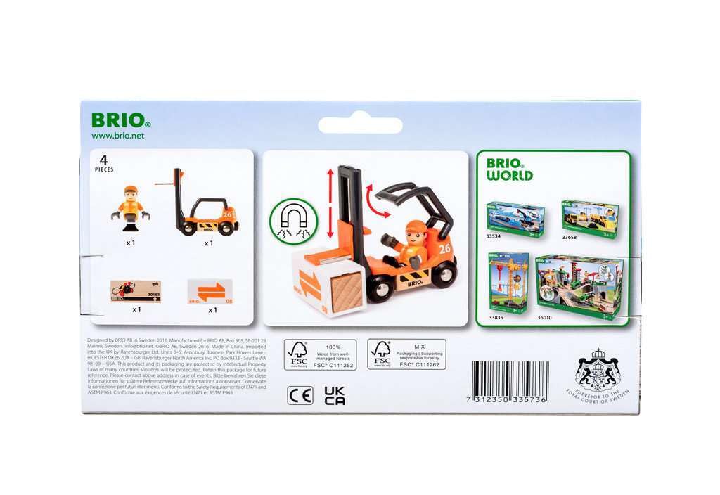BRIO 33573 cargo blocks expand interactive scenarios during playtime.