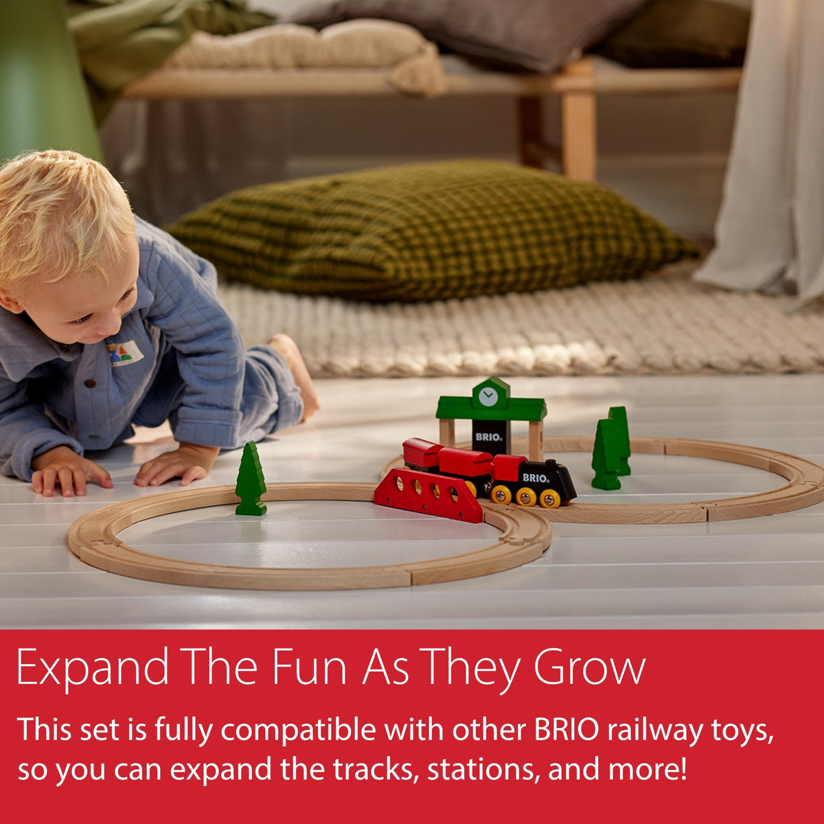 BRIO Classic Figure 8 set train wagons promote magnetic connections for easy assembly.