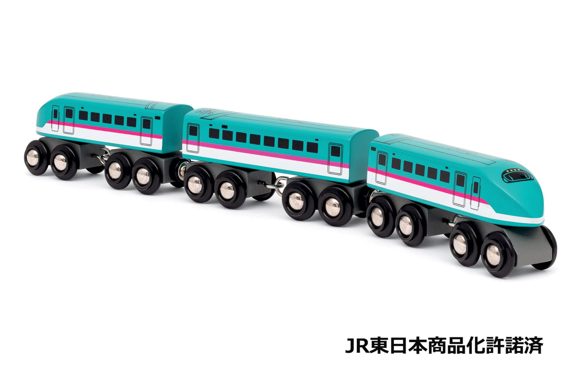 BRIO Hayabusa engine front view for fast, pretend journeys