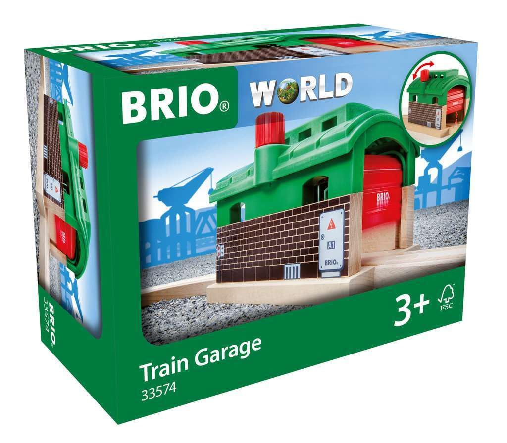 Center track passes through the BRIO World Train Garage