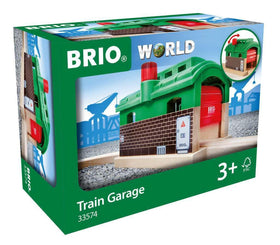 Center track passes through the BRIO World Train Garage