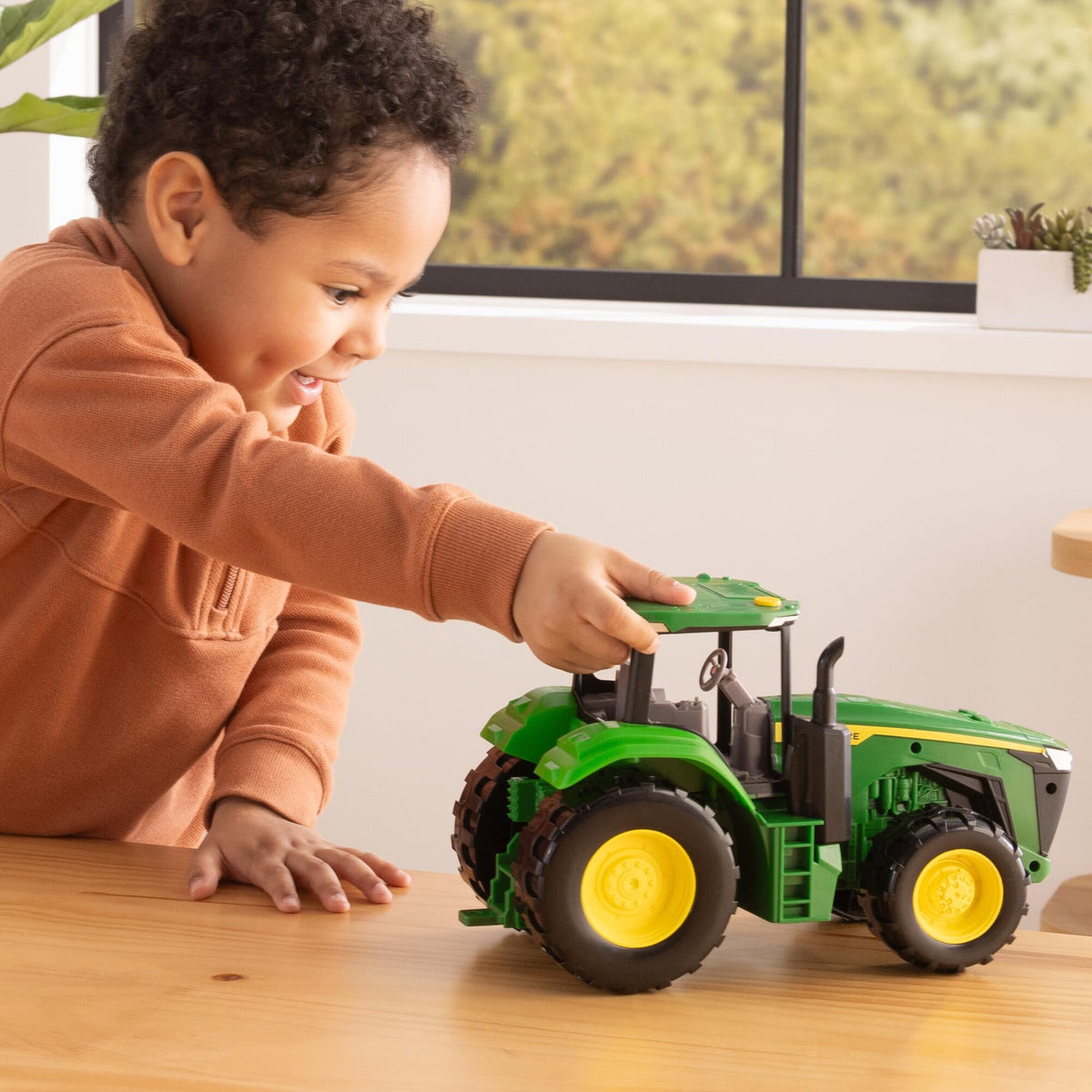 Britains John Deere tractor designed for indoor and outdoor play