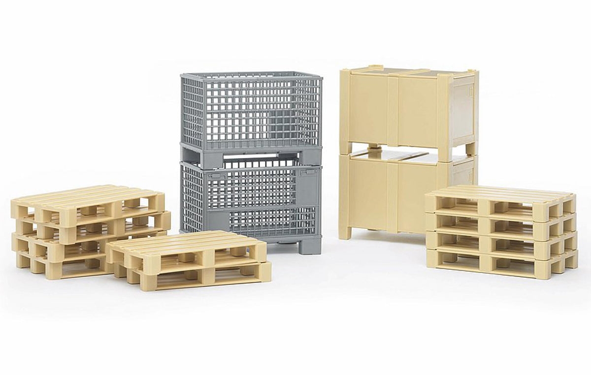Bruder 02415 pallets and boxes set for realistic play and storage scenes