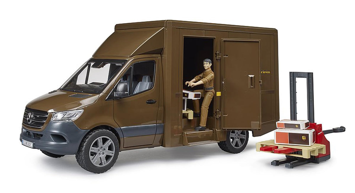 Bruder 02678 MB Sprinter UPS rear doors open wide for loading practice