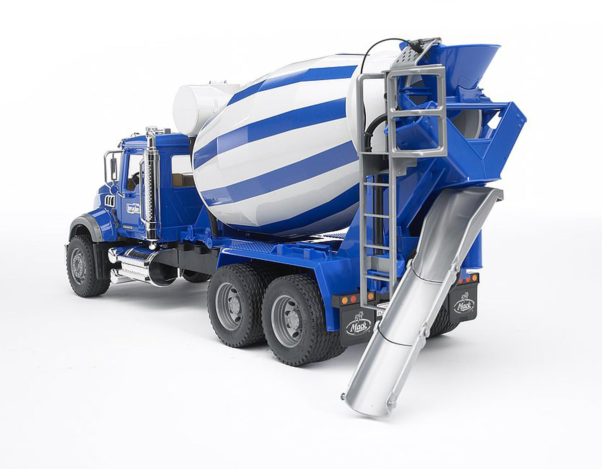 Bruder Mack Granite fold-out crank handle operates the mixing drum