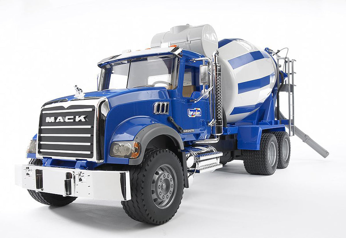 Bruder Mack Granite tilt bonnet reveals engine block details