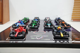 Adaptable, secure Bublacces mount holding Lego models to prevent damage