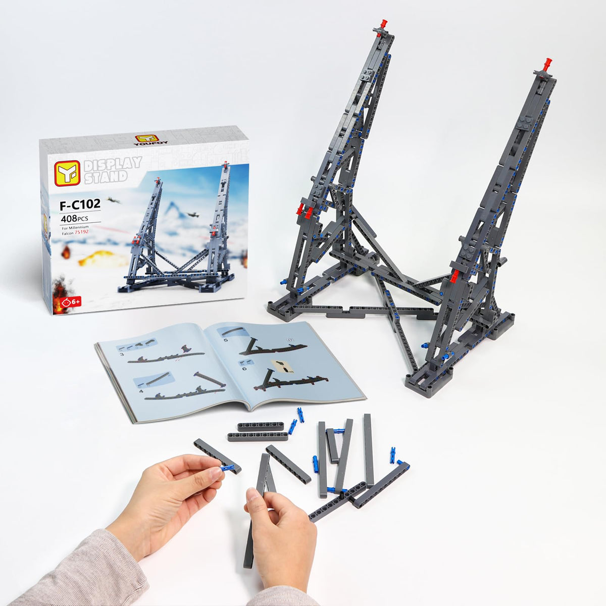Fully tested display stand from BuildingBoat ensures reliable support for the model.