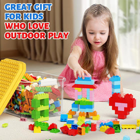 burgkidz bricks in 8 colors support color recognition during hands-on activities.