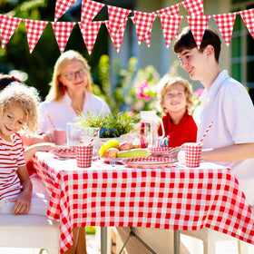 Buryeah 13x13 inch napkins for handy guest comfort