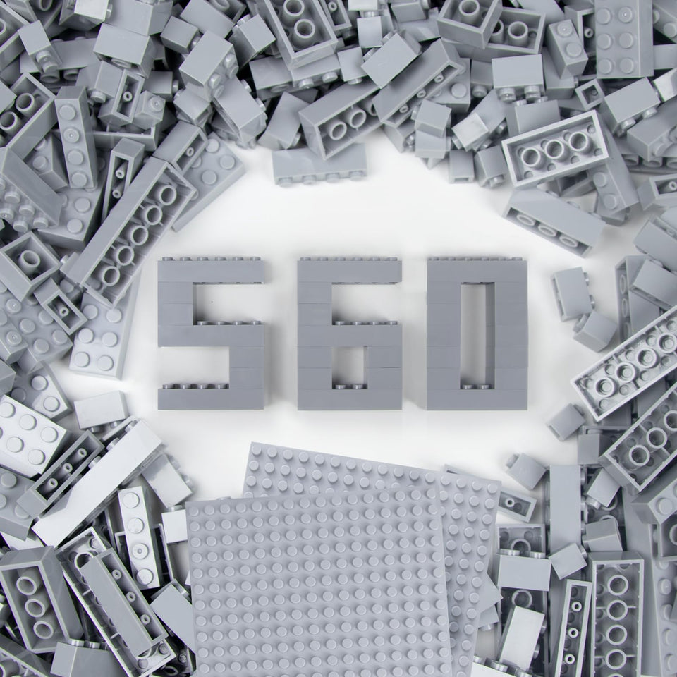 Cabeeskii gray blocks with two base plates for versatile building sessions