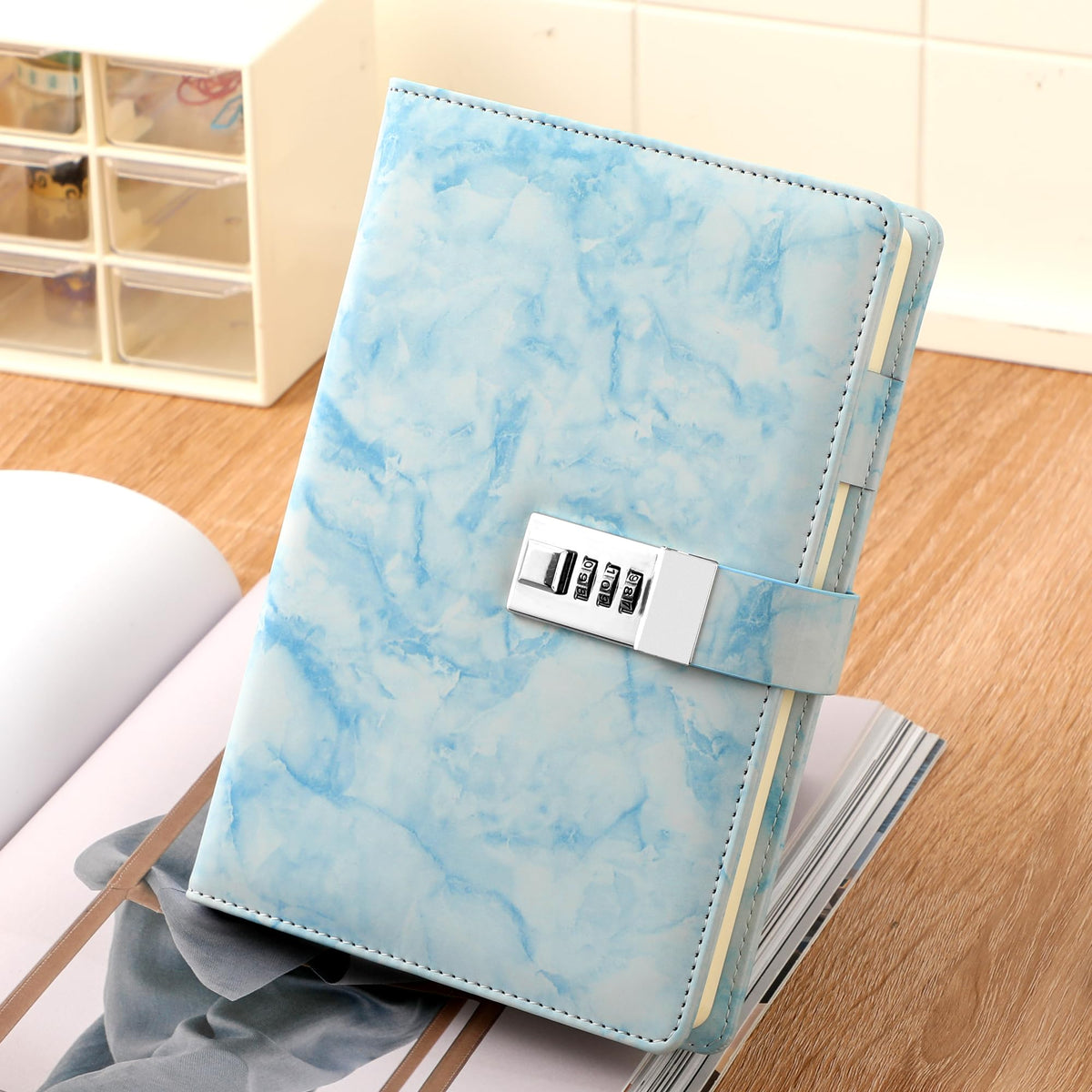 CAGIE Marble Lock Diary blue lock dial demonstrates private access