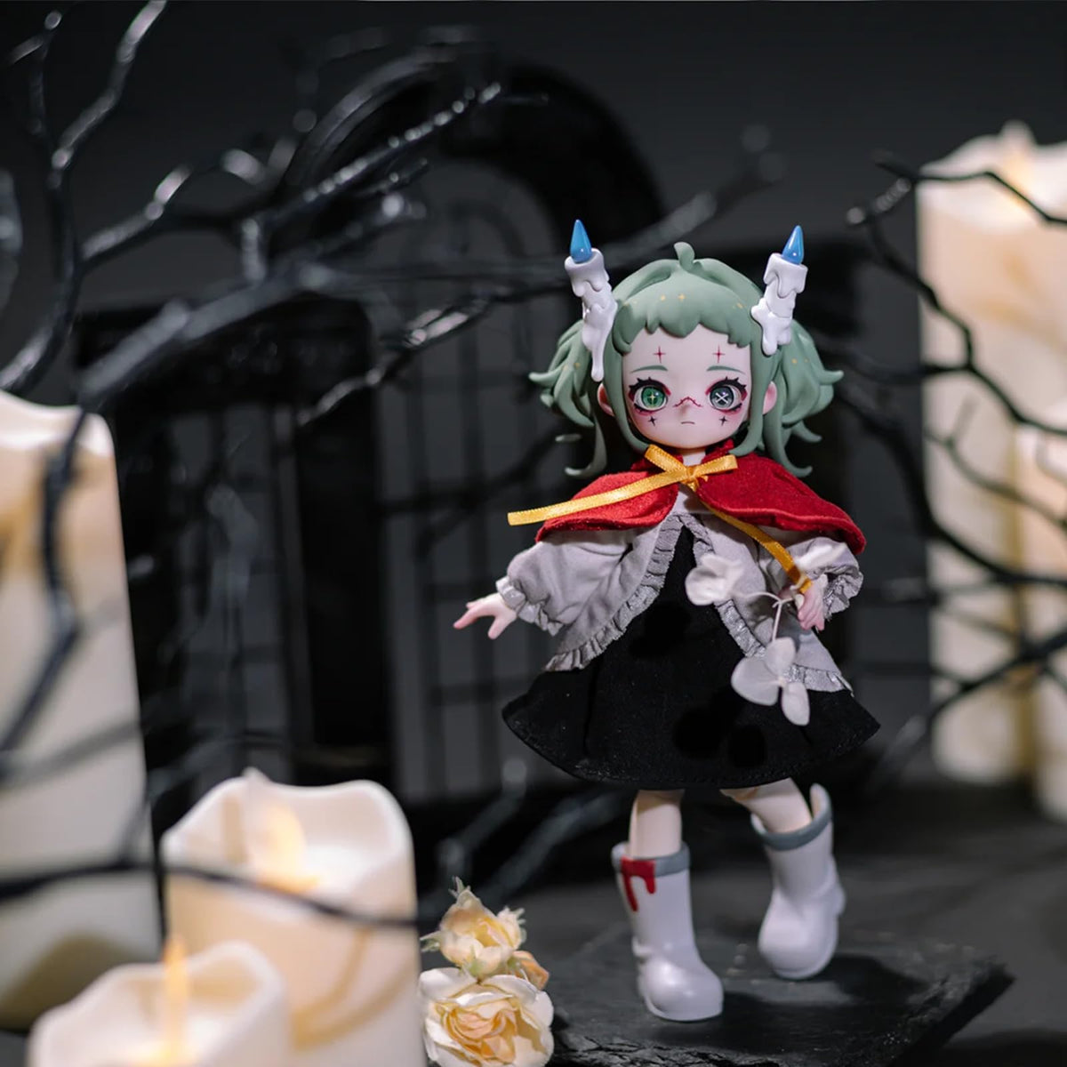 CALEMBOU Nyssa in display box setup, ready for gifting and photos.