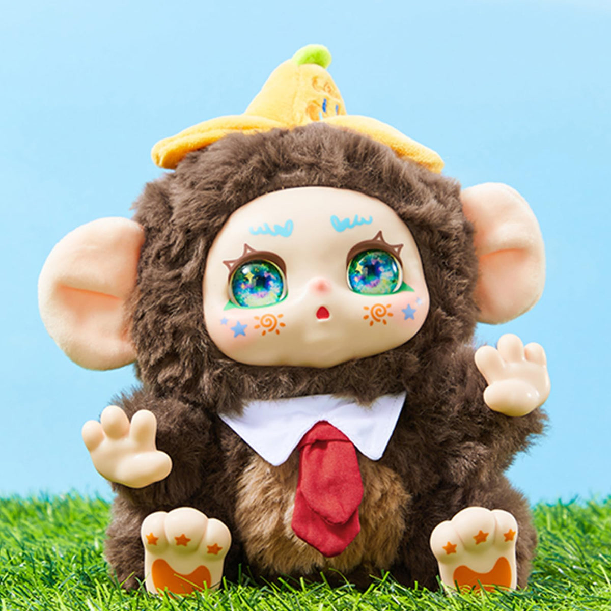 CALEMBOU vinyl plush doll close-up reveals high-quality cotton and soft fabric texture.