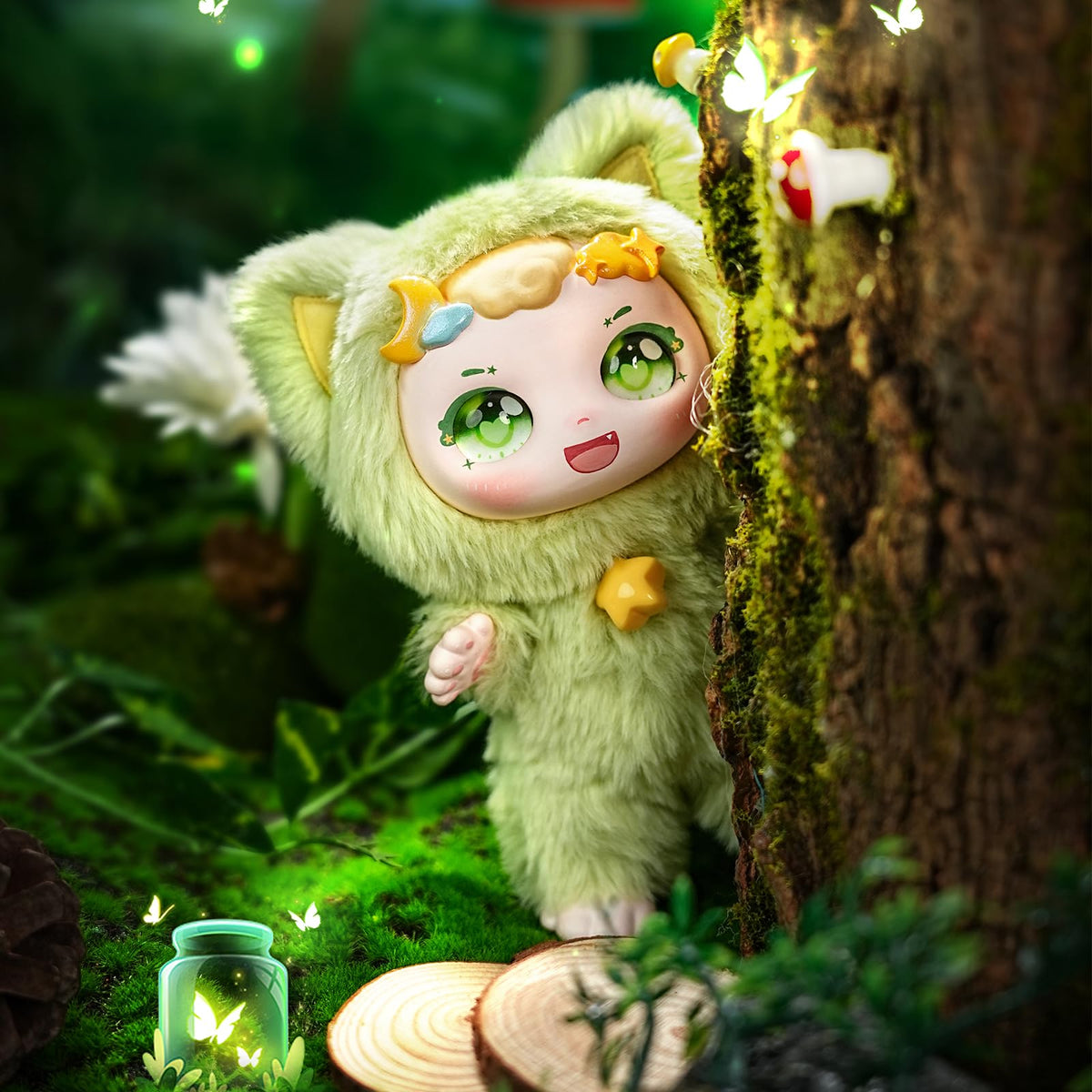 Calembo Ula Weather vinyl plush close-up, showcases craftsmanship and articulations.