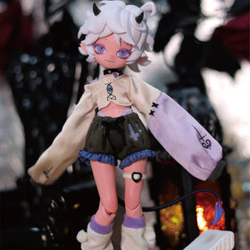 CALEMBOU 8.2-inch doll ideal for gifts and display.