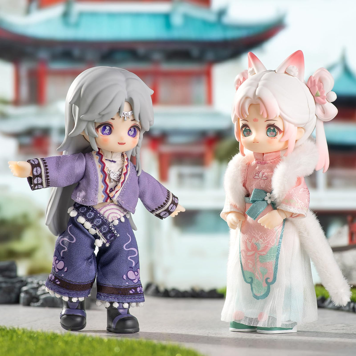 CALEMBOU NAGI display-ready poseable doll.