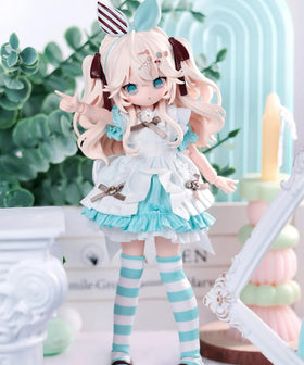 CALEMBOU Sugary Girls pose-ability enables dynamic photography and storytelling.