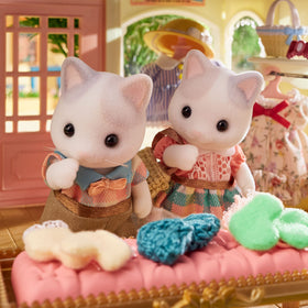 Calico Critters Latte Cat waffle accessory for snack-time storytelling.