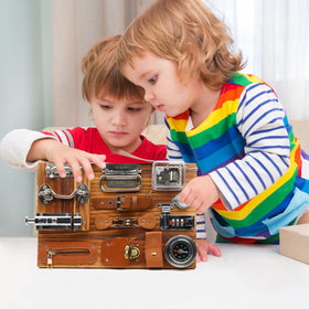 Canuan Busy Board music box adds gentle auditory interaction during playtime.