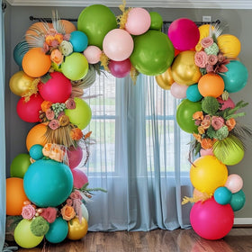 Captank gold metallic balloons sparkle for celebrations, weddings, and glamorous photo backdrops.