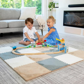 CARPETBOX baby-play-mat-plush plush surface supports crawling and tummy time.