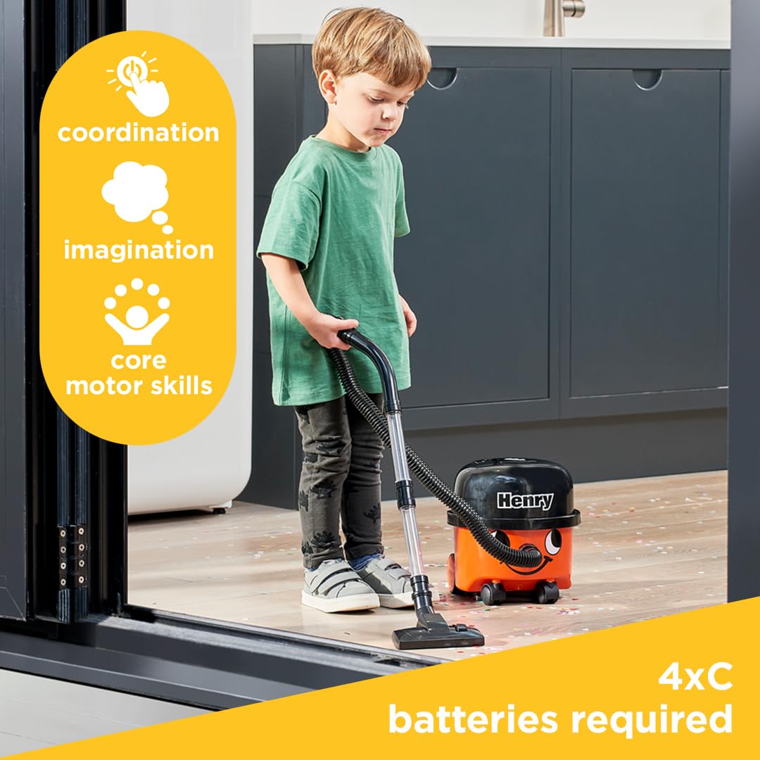 Casdon Henry Hoover removable debris drawer enables easy cleanup after play