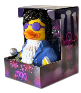 CelebriDucks-floating-rubber-duck-in-bath demonstrates buoyant, safe play.
