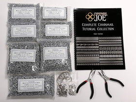 Chainmail Joe Starter Pliers enable precise ring handling.