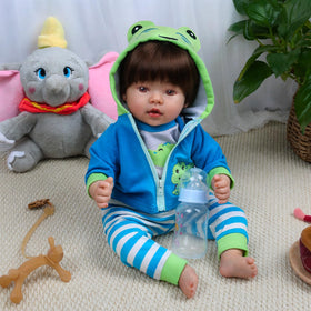 CHAREX birth certificate and accessories set inspires storytelling and collecting.