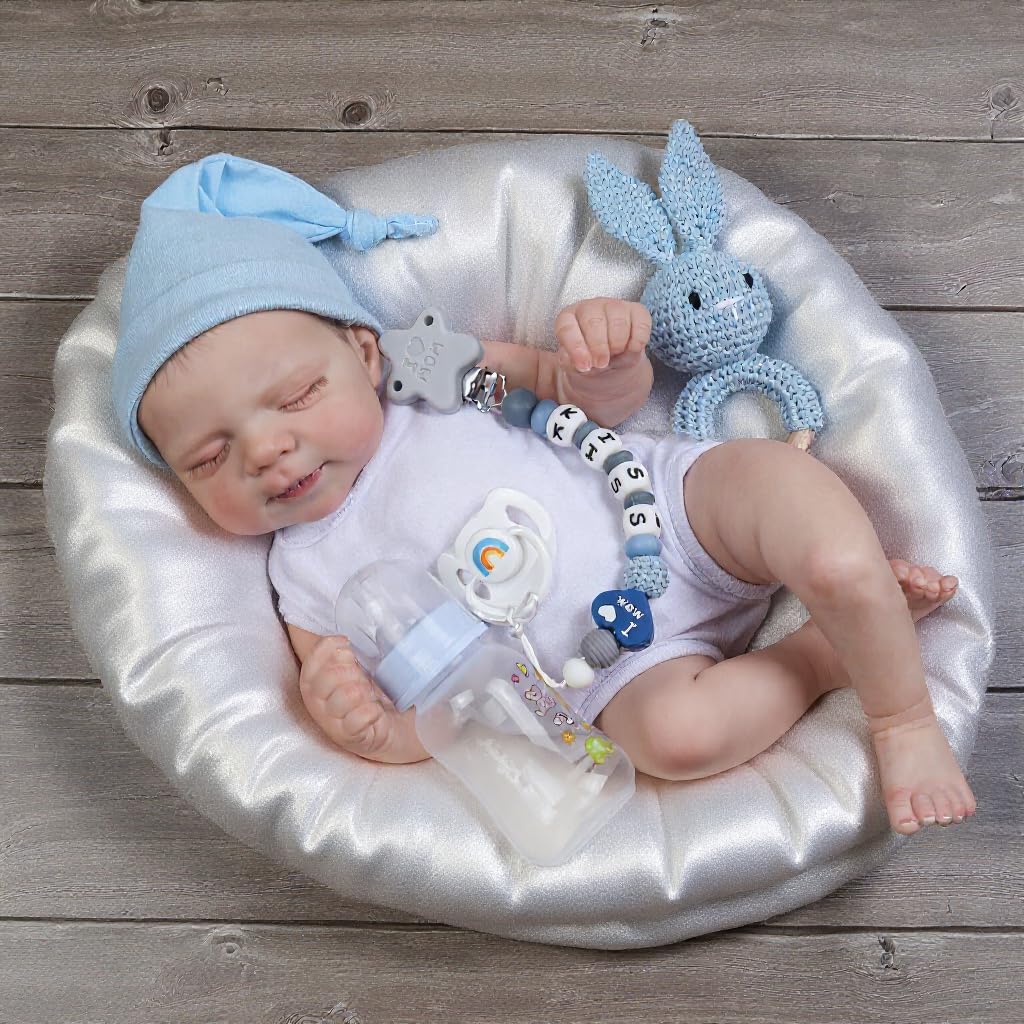 CHAREX Pascale bottle and magnetic pacifier in use for lifelike feeding roleplay