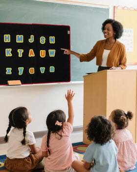 CHEFAN gift-ready set offers a durable, safe learning tool for kids' creativity.