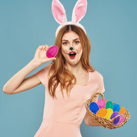 Chochkees colorful Easter eggs plastic pack highlights vibrant party visuals.