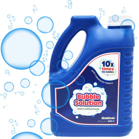 Chochkees giant bubbles in action with concentrated solution for large bubble wands