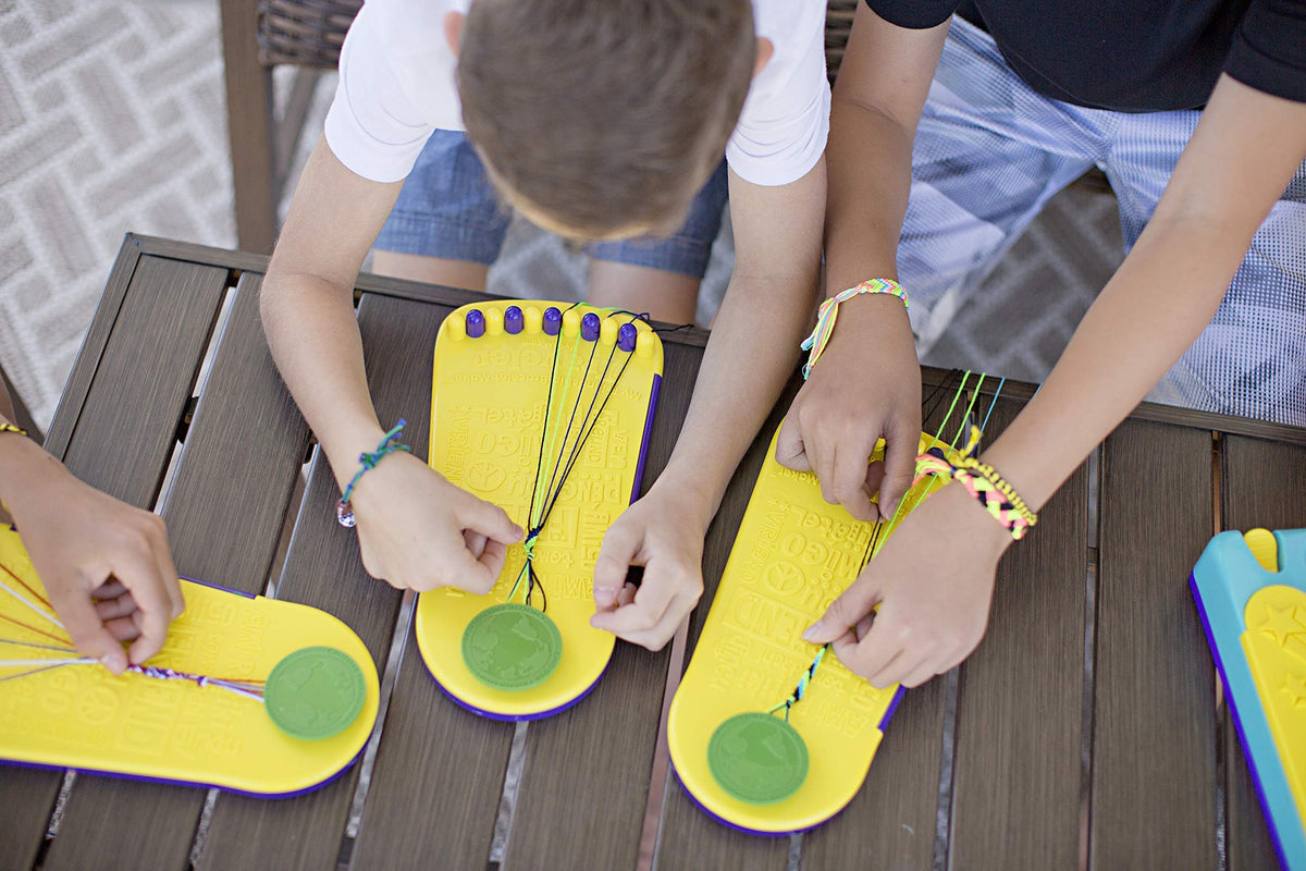 Choose Friendship family-friendly activity for weekends, sleepovers, and shared creativity.