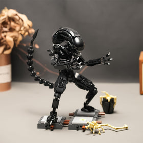 CHUANGPIN Xenomorph assembled model on shelf ready for display.