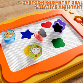 Ci Vetch eraser-pen provides smooth erasing and comfortable grip for little hands