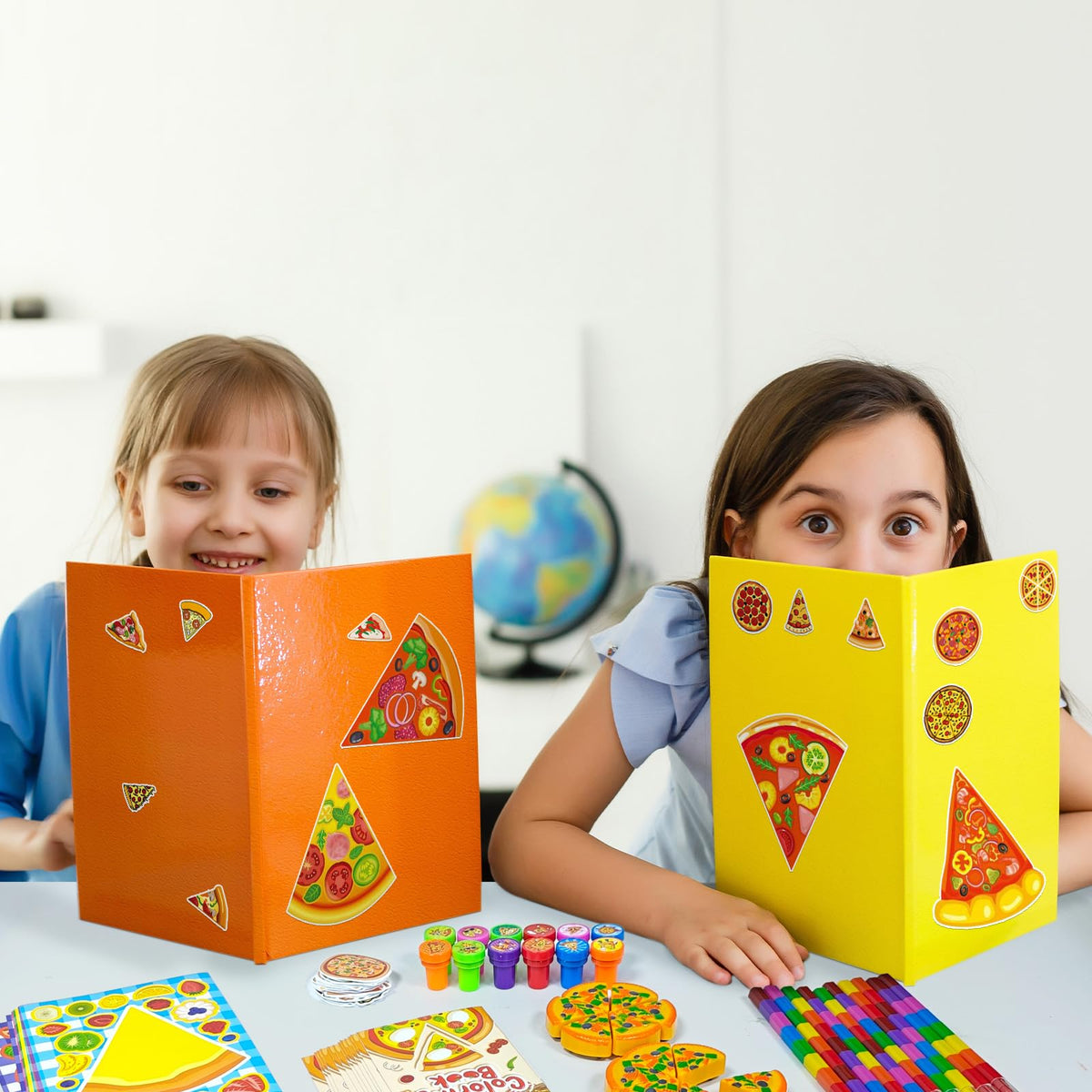 Cinrobiye crayons set delivers smooth coloring for group activities.