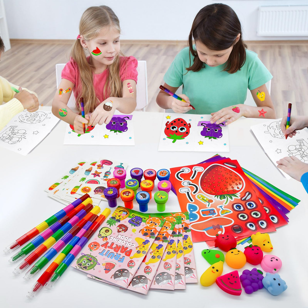 Cinrobiye mini fruit toys for tactile play in loot bags