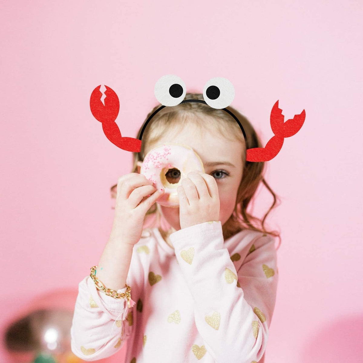 CiyvoLyeen sea shark headband makes bold costume statements and group photos