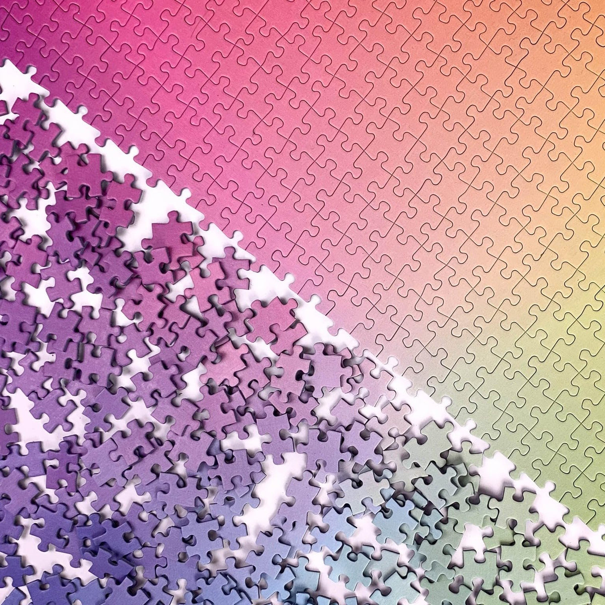 Cloudberries Gradient Puzzle color gradient closeup highlights smooth transitions for an engaging challenge
