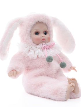 Cloveray 15inch delicate fingernails enhance realistic caring rituals during play.