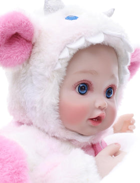 Cloveray Drayla 18-inch size is ideal for cuddling and display