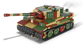 COBI Tiger Ausf. E 1:48 model offers display-ready detail.