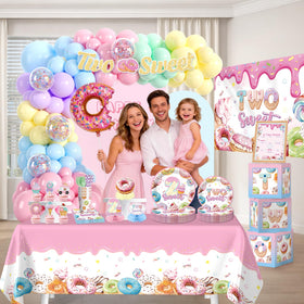 Cocomigo Two Sweet tablecloths simplify setup and quick cleanup