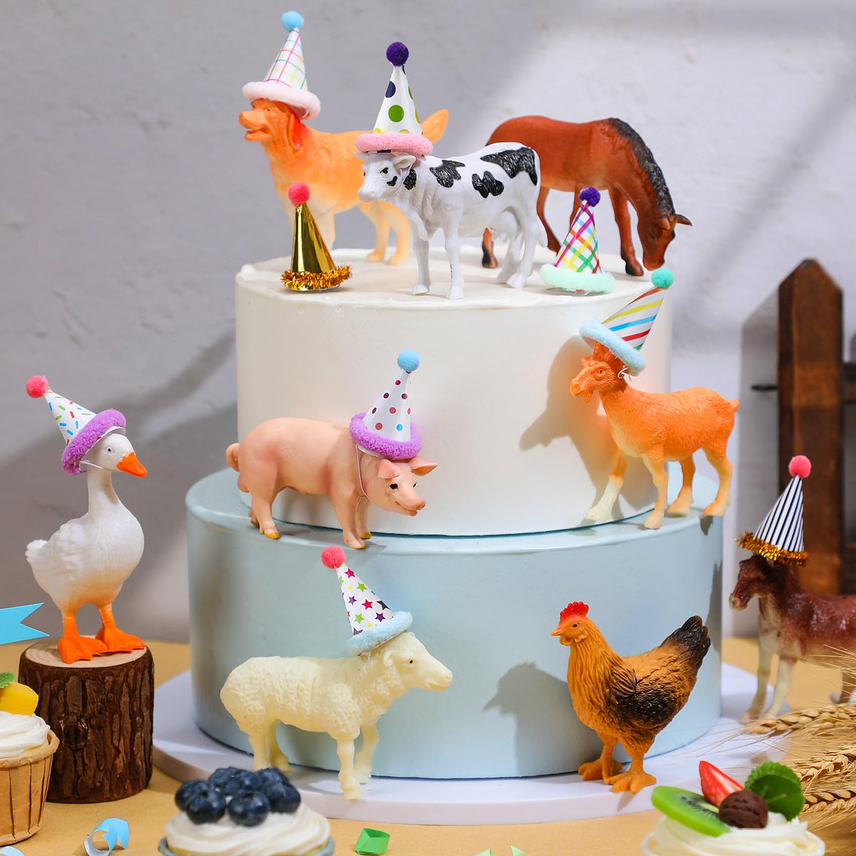 Colingmill pig figurine cake topper for festive birthday desserts