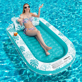 COMMOUDS cup holders keep drinks secure during poolside relaxation.