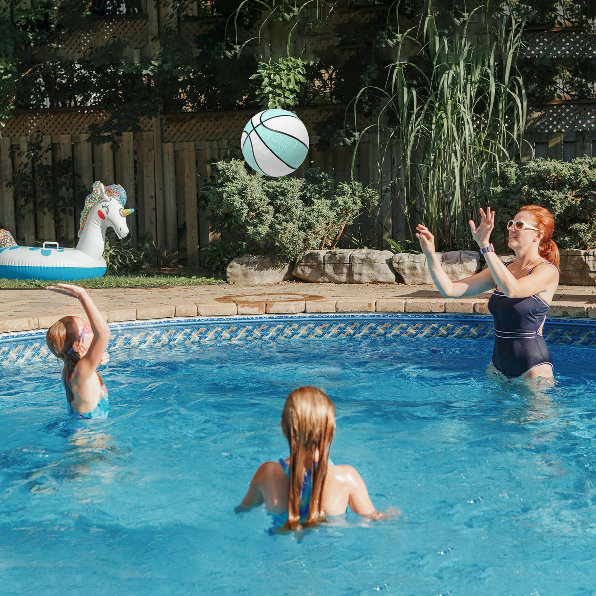 Conderyang floating water basketball for easy retrieval